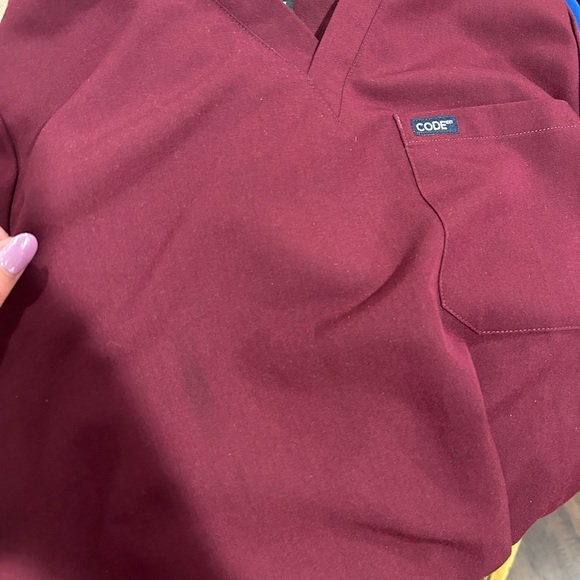 Maroon burgundy scrub jogger set - Picture 4 of 8